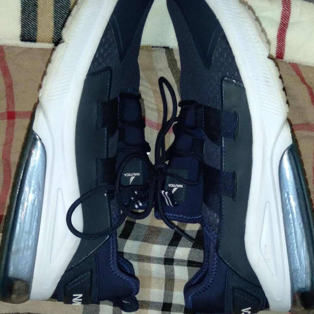 Mens Nautica Air lace-up running sneaker, size 12